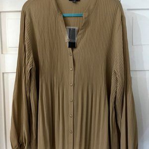 Premise Studio Woman Tunic Top Blouse 18W Camel Brown LS Accordian Pleated